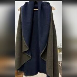 Reversible Olive and Navy Wrap